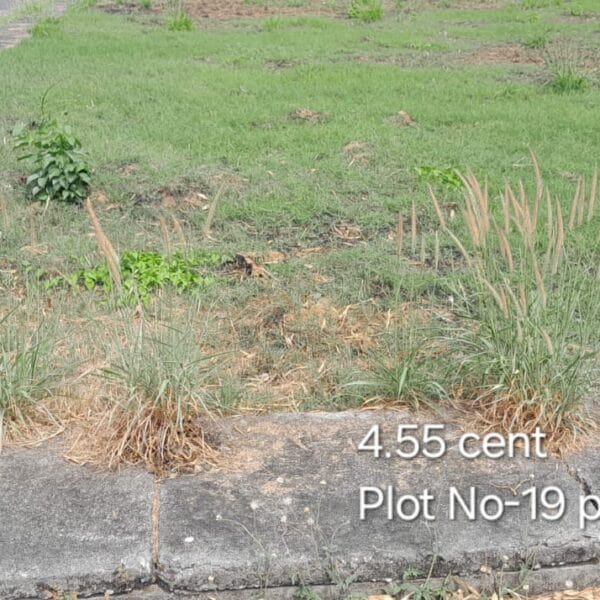 Plot no 19 pt 600x600